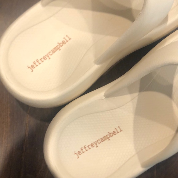 JEFRREY CAMPBELL CHILLAXIN PLATFORM FLIP FLOP NWOT - Picture 16 of 16